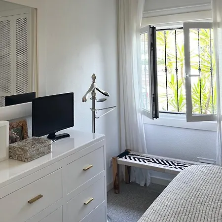 Vilamouratenis White By Sapvillas Holiday home Vilamoura