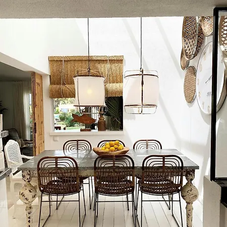 Vilamouratenis White By Sapvillas