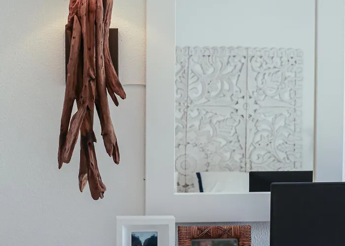 Vilamouratenis White By Sapvillas Vilamoura