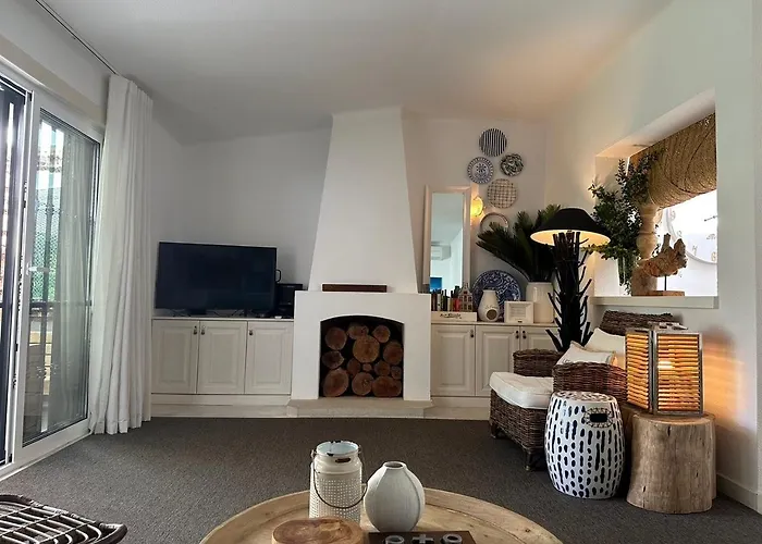 Vilamouratenis White By Sapvillas Vilamoura