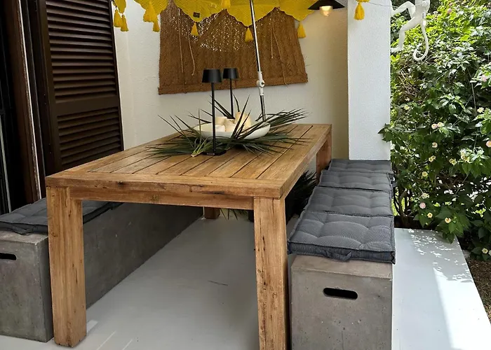 Vilamouratenis White By Sapvillas *