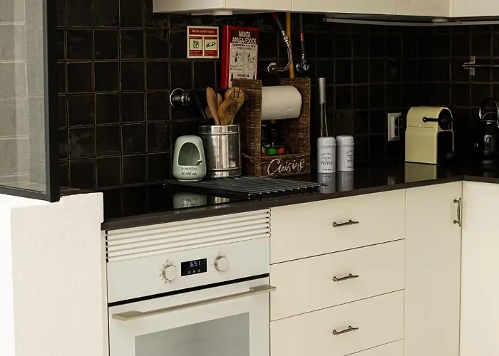 Vilamouratenis White By Sapvillas * Vilamoura